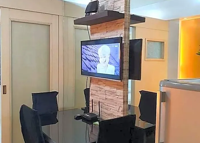 Vangie's Place At Sea Residences 4* Манила